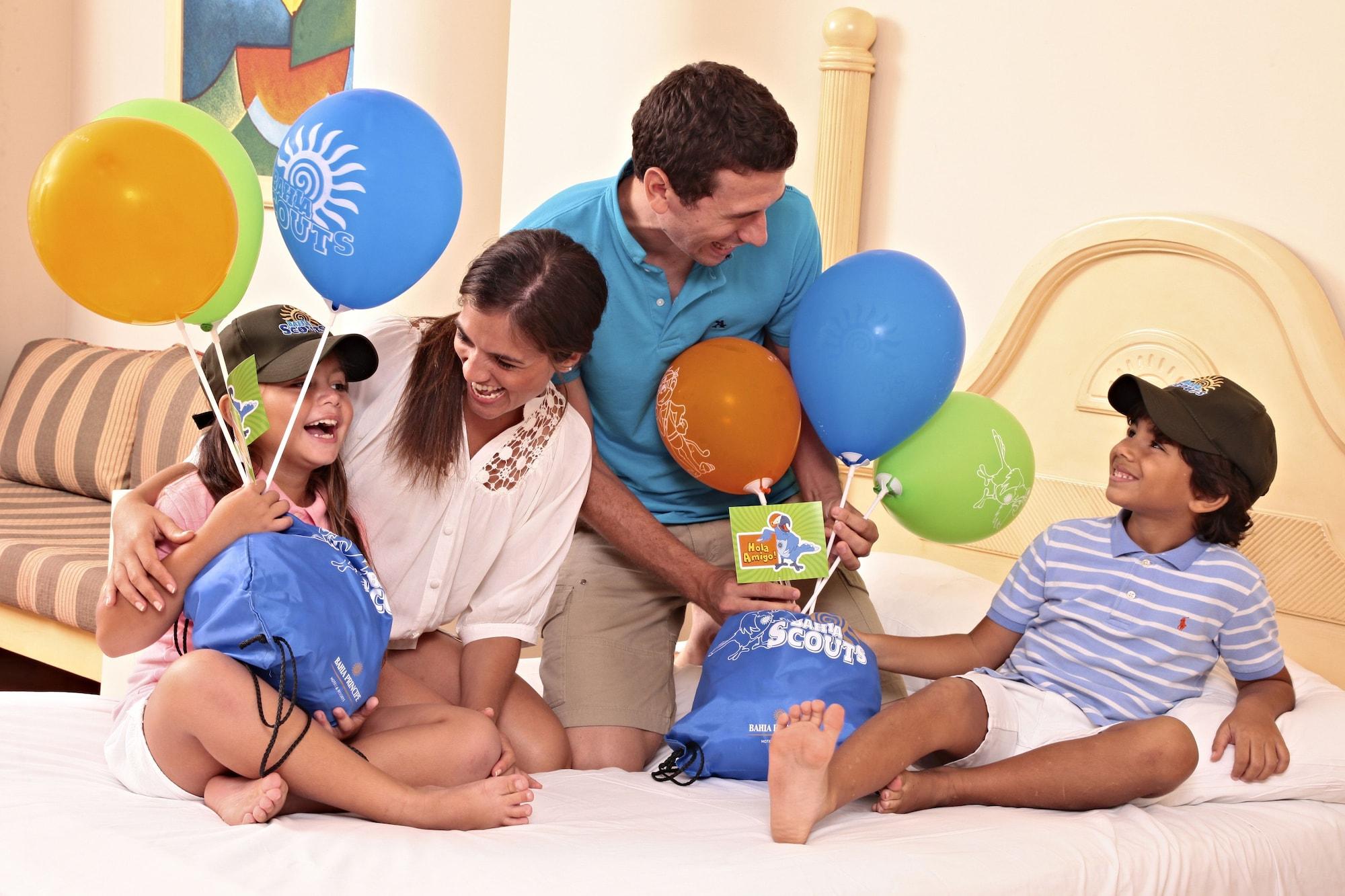 Bahia Principe Grand Bavaro - All Inclusive Punta Cana Esterno foto Family at the resort