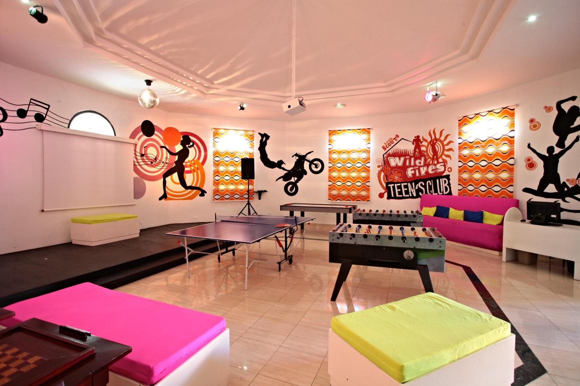 Bahia Principe Grand Bavaro - All Inclusive Punta Cana Esterno foto The games room