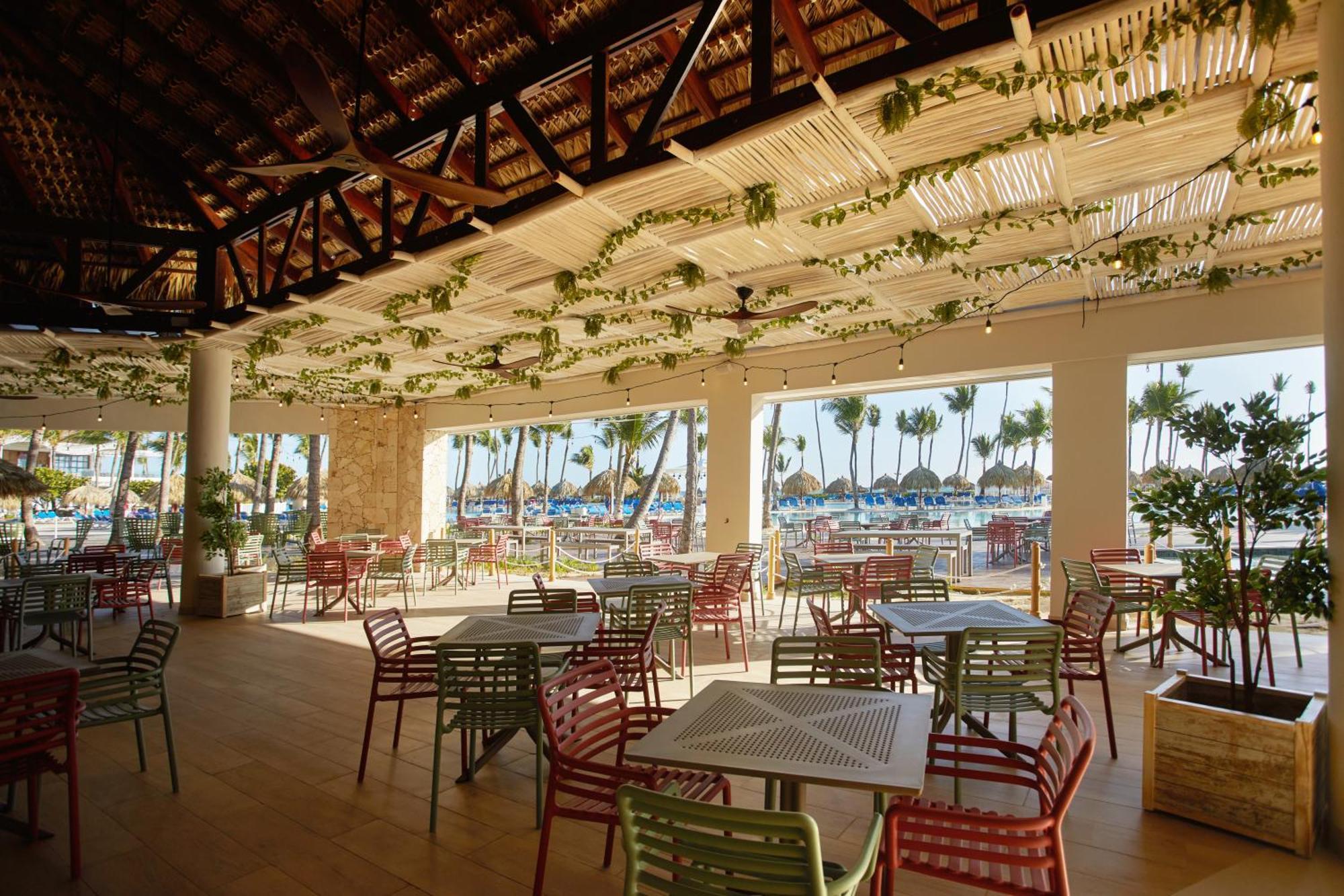 Bahia Principe Grand Bavaro - All Inclusive Punta Cana Esterno foto The interior of the restaurant