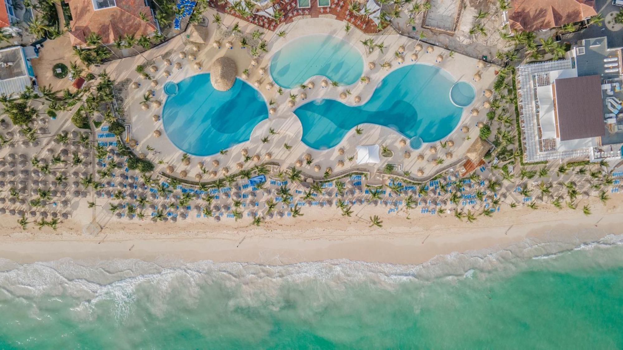 Bahia Principe Grand Bavaro - All Inclusive Punta Cana Esterno foto Aerial view of the beach